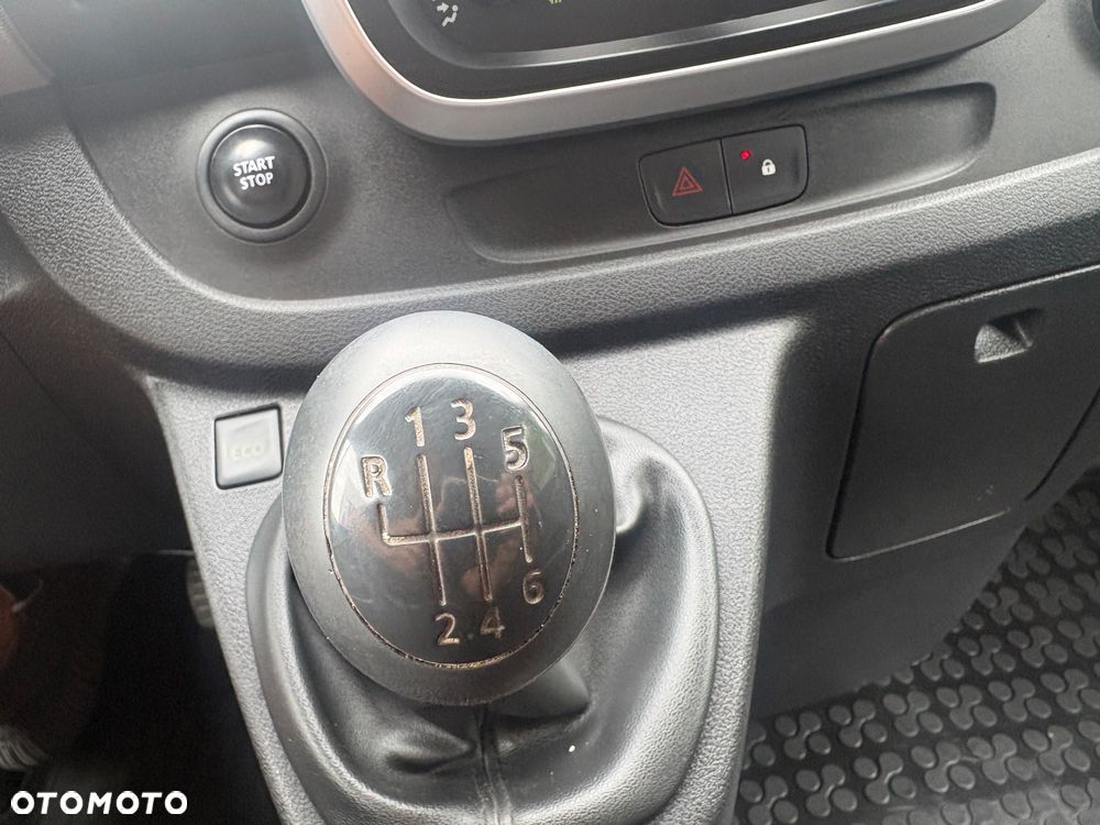 Renault Trafic - 18
