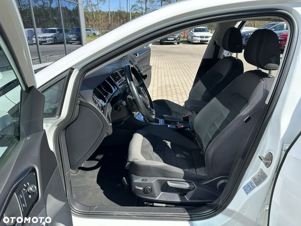 Volkswagen Golf Variant 1.5 eTSI EVO R-Line DSG - 12