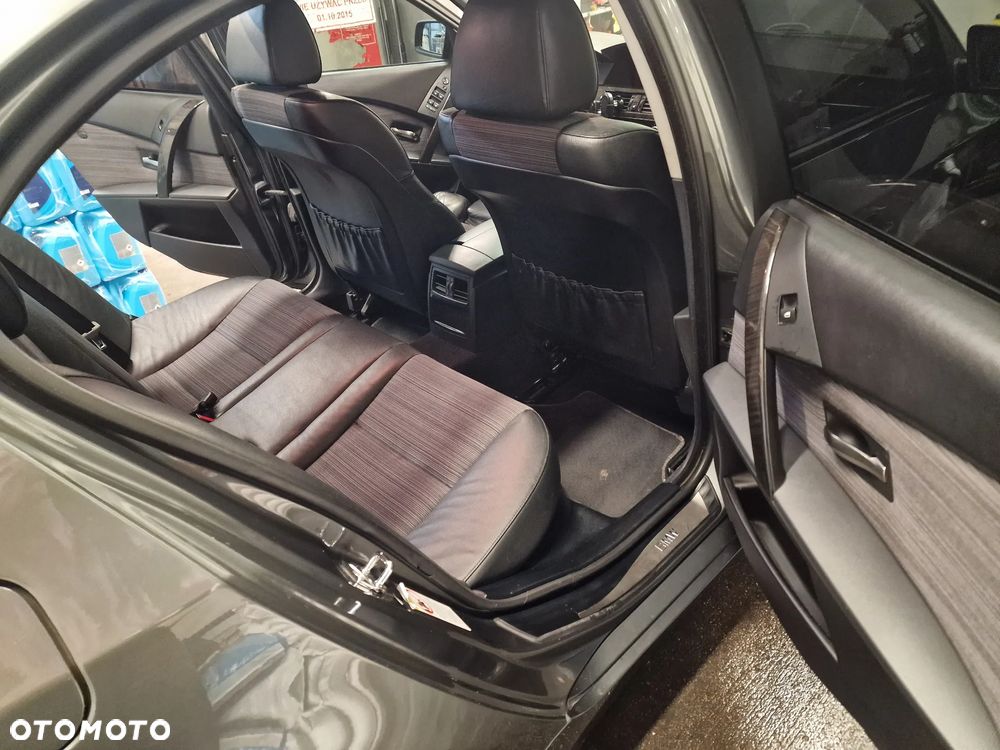 BMW Seria 5 - 22