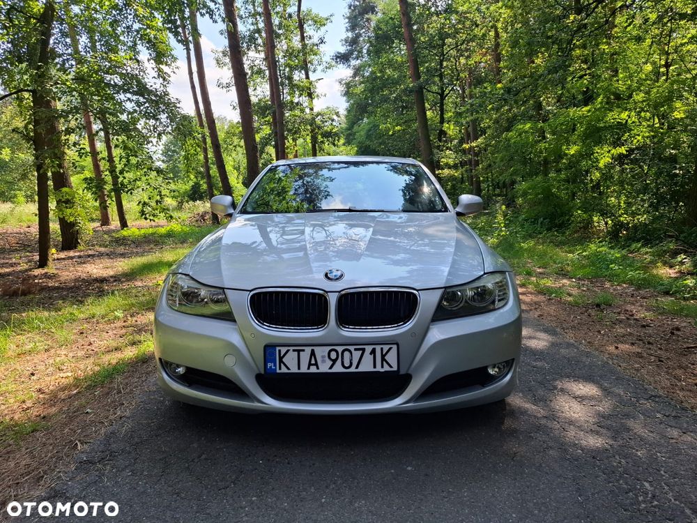 BMW Seria 3 320d DPF - 8
