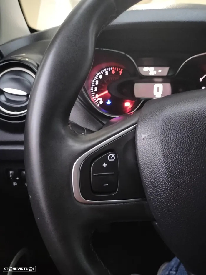 Renault Captur (ENERGY) TCe 90 LIMITED - 24