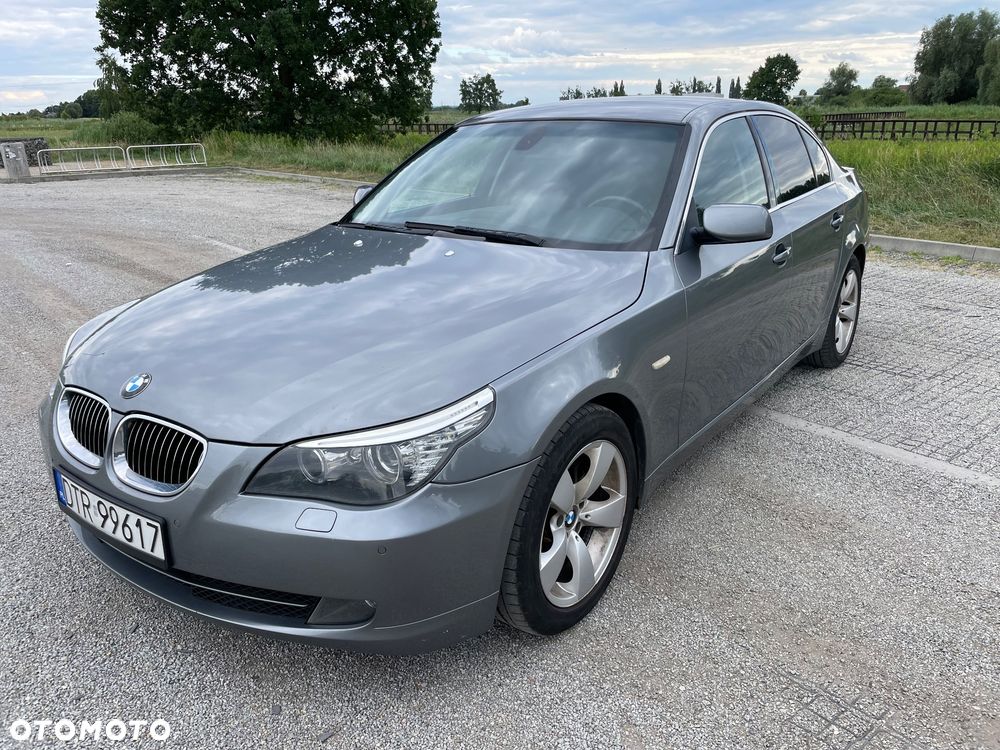 BMW Seria 5 523i Edition Exclusive - 1