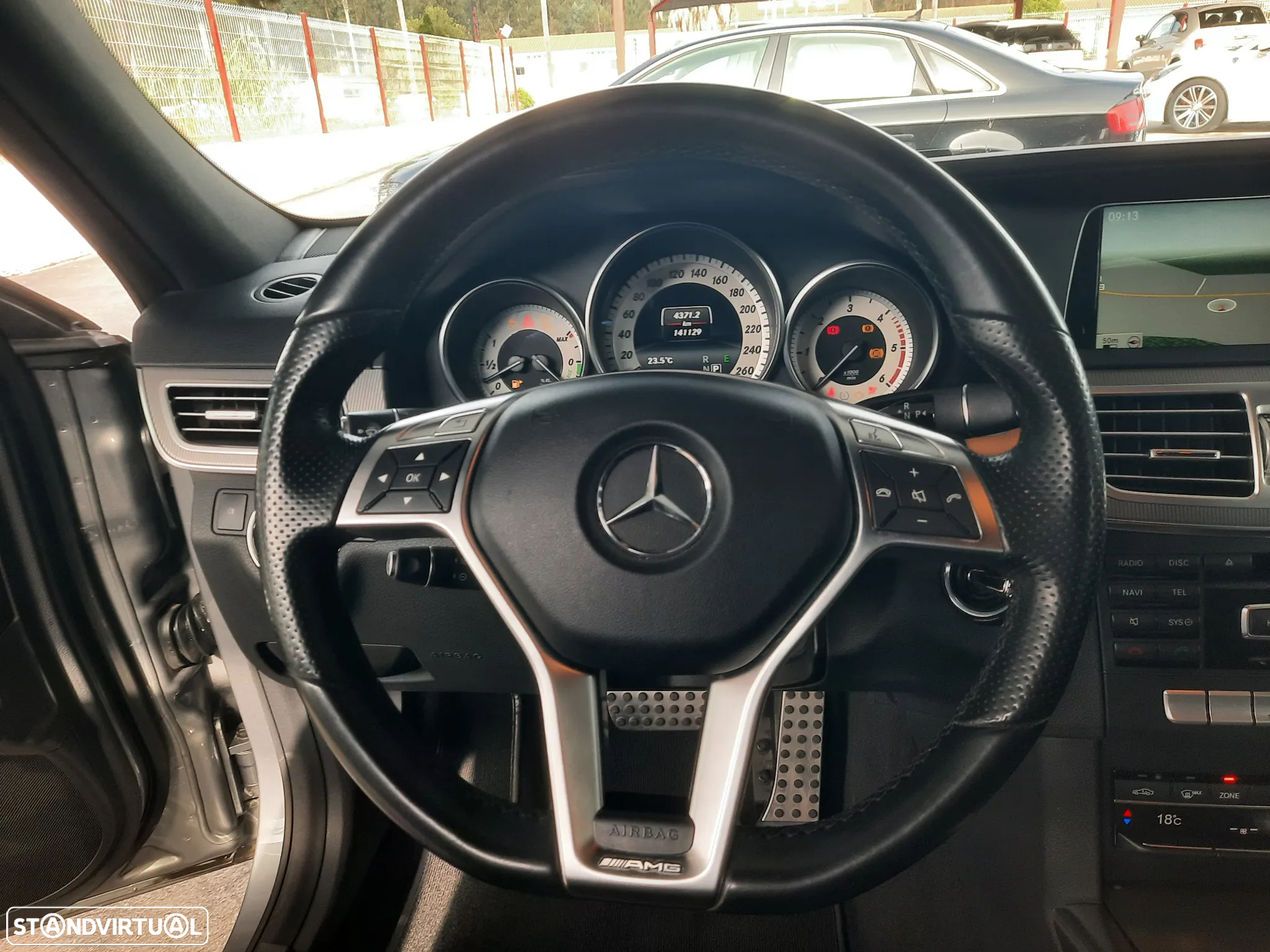 Mercedes-Benz E 300 Bluetec Hybrid Avantgarde - 40