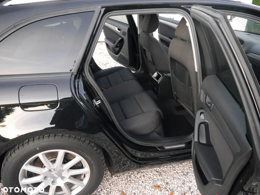 Audi A4 Avant 2.0 TDI DPF Ambition - 13