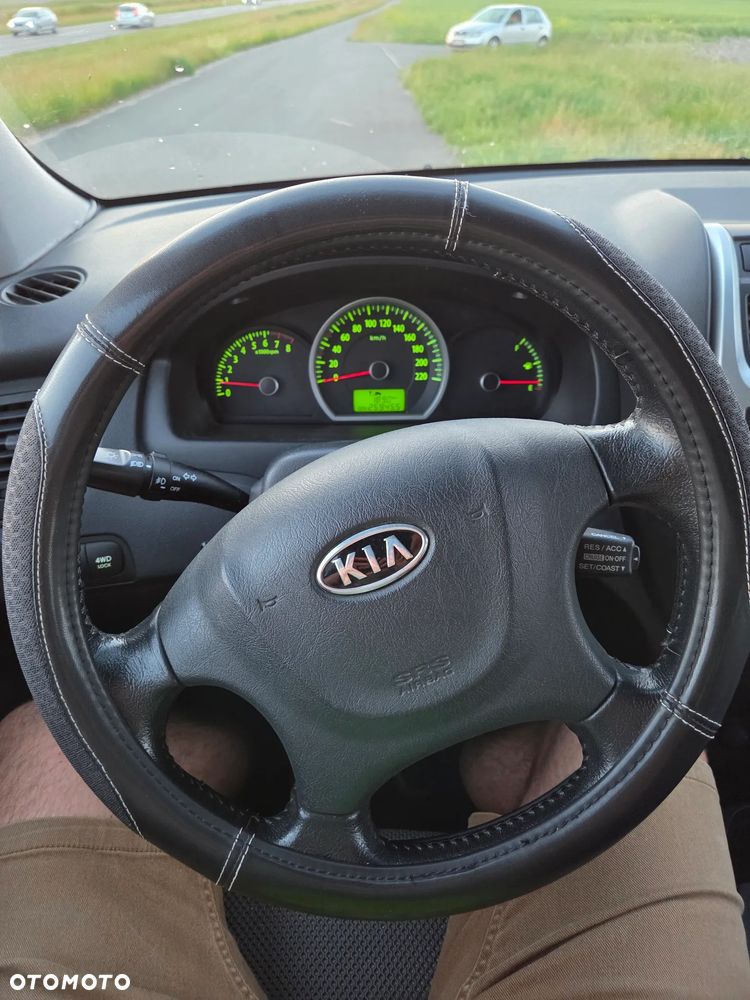 Kia Sportage 2.0 Expedition + - 13