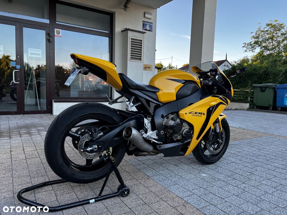 Honda CBR - 6