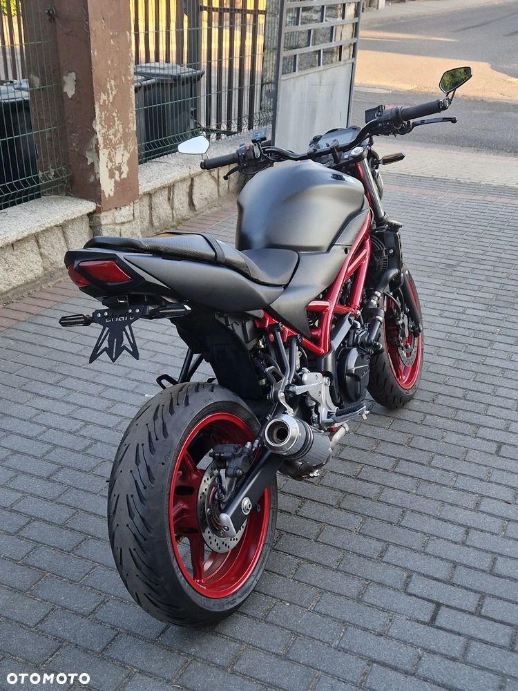 Suzuki SV - 8