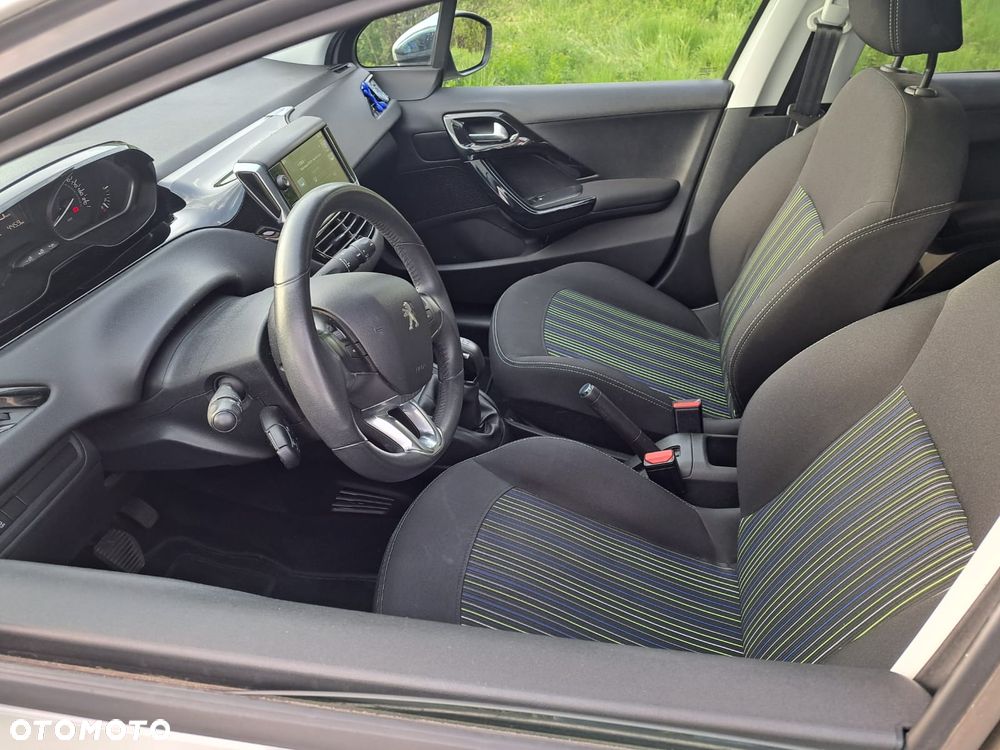 Peugeot 208 82 VTI Active - 16
