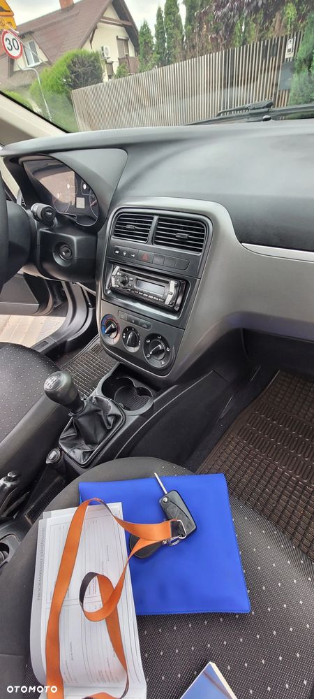 Fiat Grande Punto - 25
