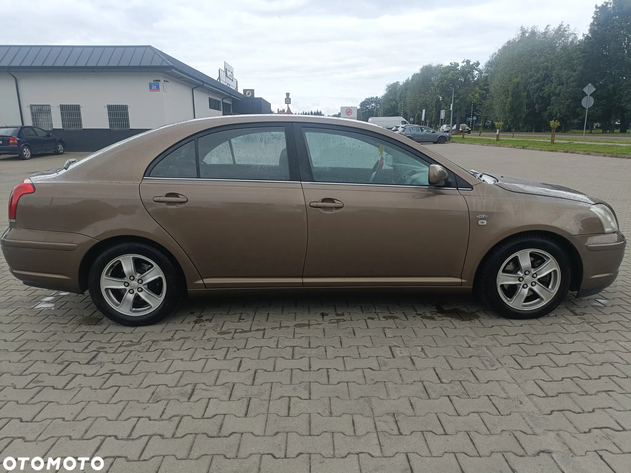 Toyota Avensis 2.0 D-4D High - 4