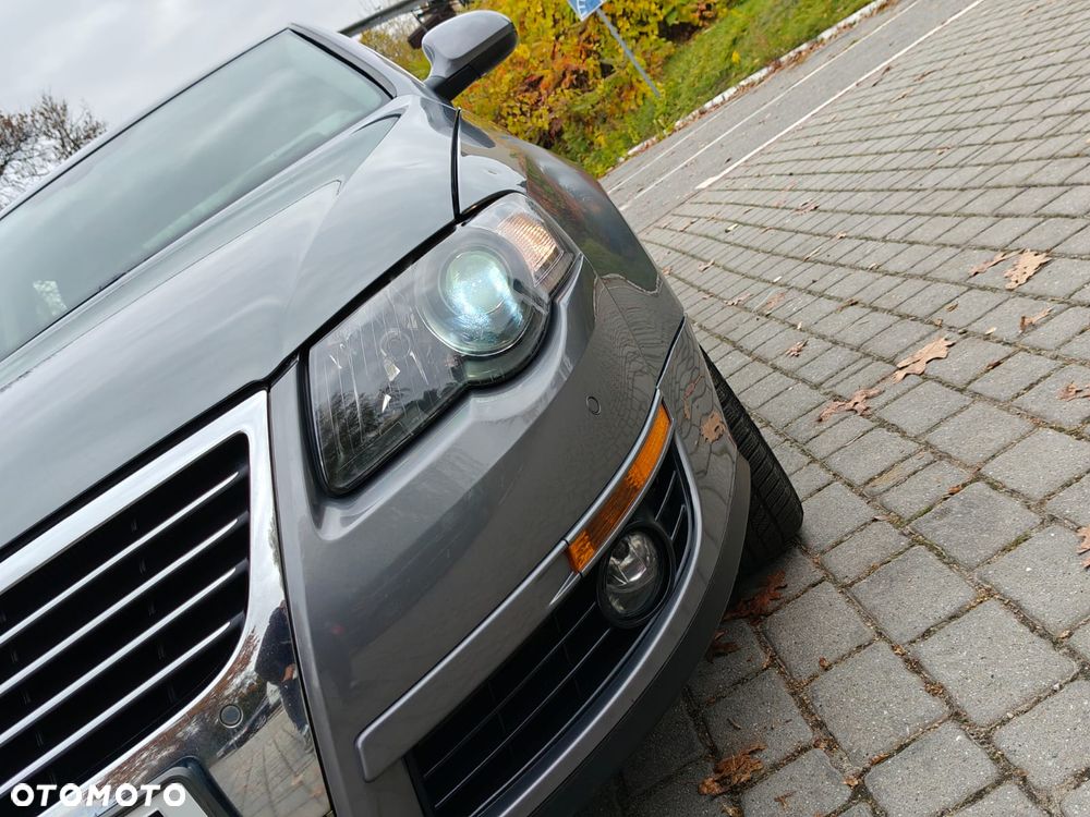 Volkswagen Passat 2.0 FSI Automatik Highline - 26