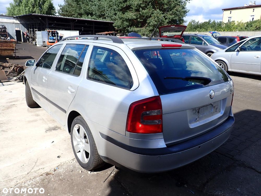 CZĘŚCI - Skoda Octavia II 1,6 102KM BSE KOMBI 5B FVH lakier 9102 2006r. INDEX - 10255 - 3