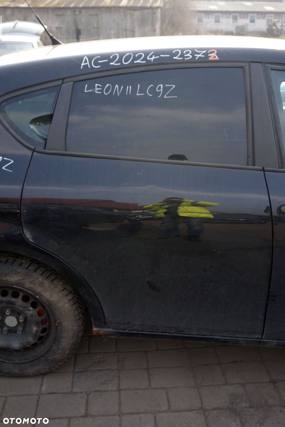 DRZWI TYLNE PRAWE LEON II 1P1 LC9Z  CZARNY SEAT 2005-2009 - 1