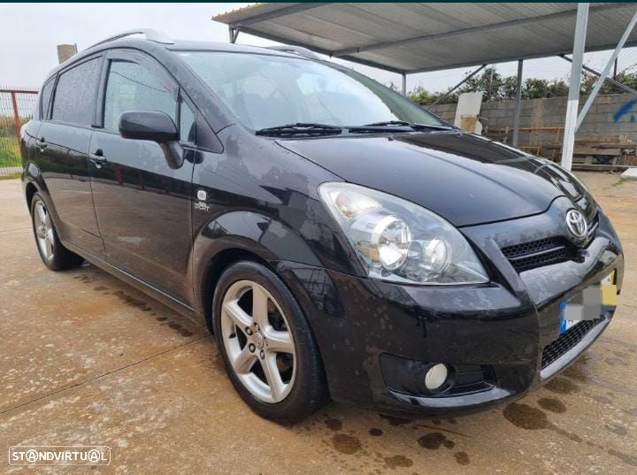 Toyota Corolla Verso - 3
