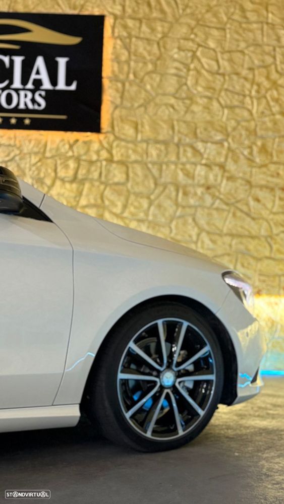 Mercedes-Benz CLA 200 d Shooting Brake Urban Aut. - 17