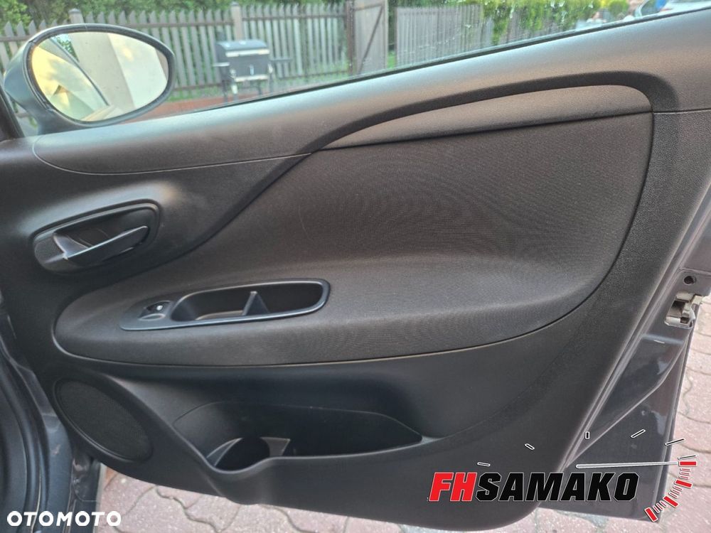 Fiat Punto 1.2 Young - 26