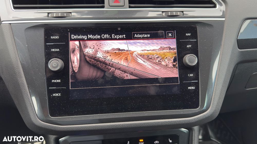 Volkswagen Tiguan 2.0 TDI SCR DSG 4Motion Elegance - 28