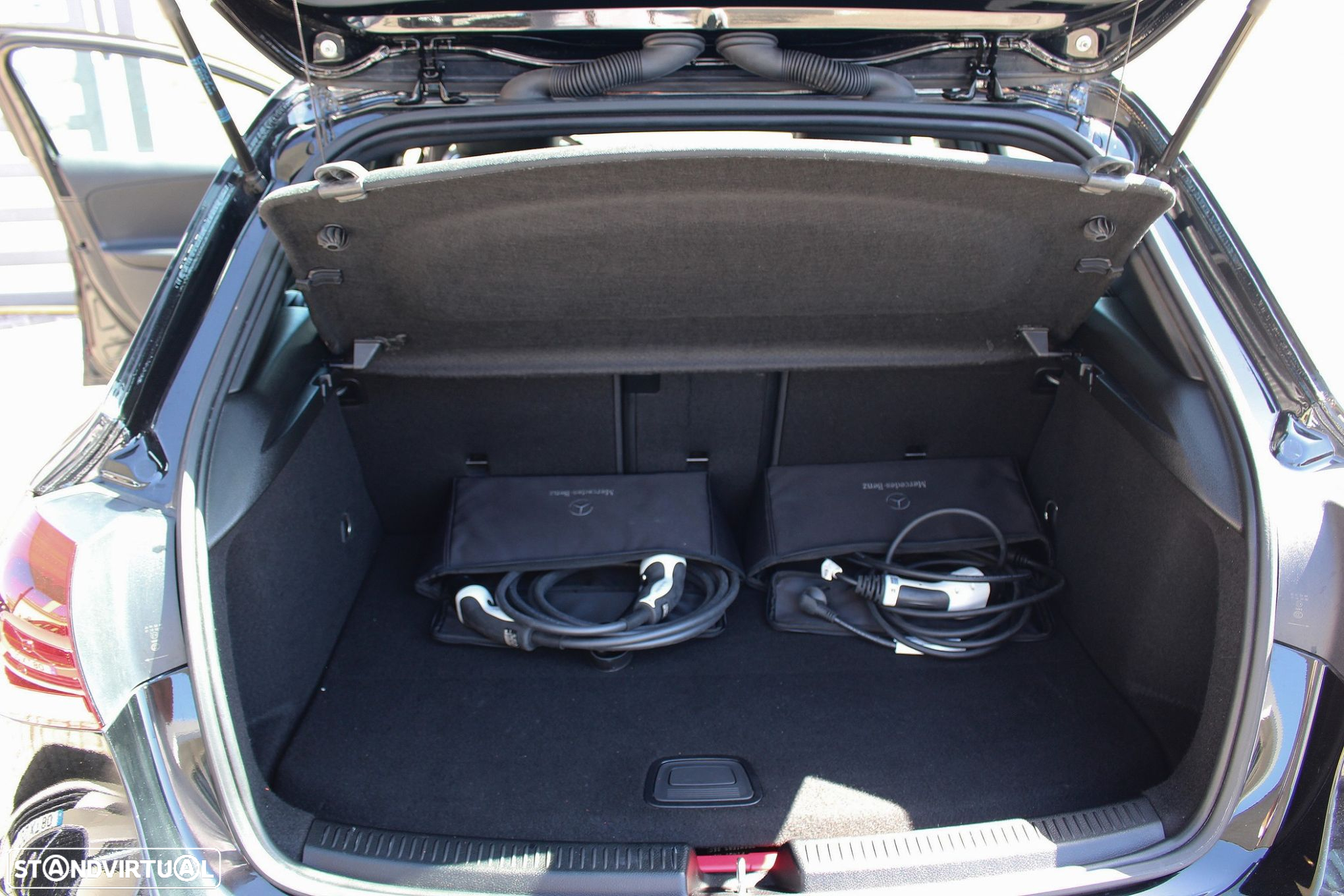 Mercedes-Benz A 250 e Style Plus - 34