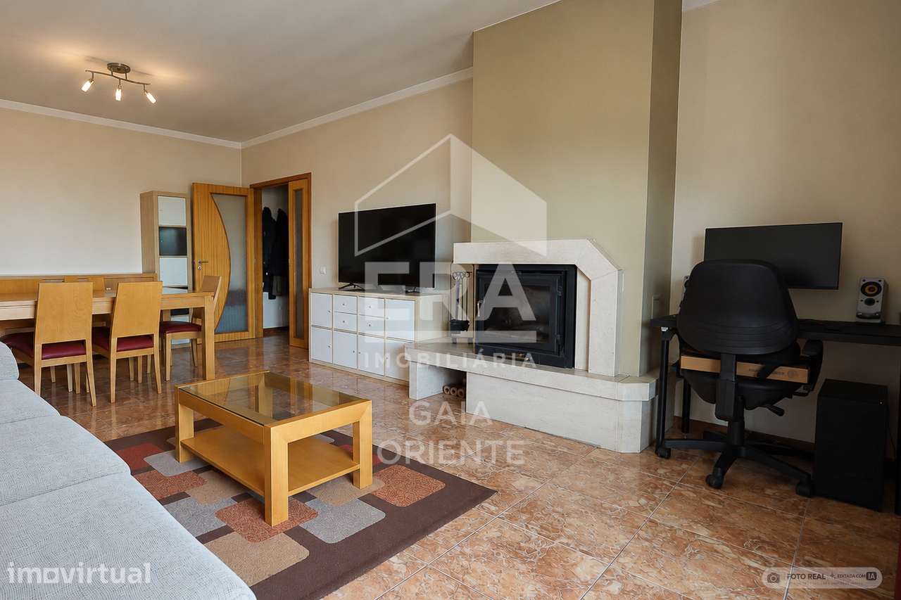 Apartamento T2 com Varanda e Garagem em Valongo - Grande imagem: 5/17