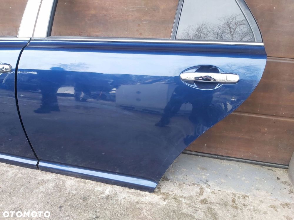 TOYOTA Avensis T25 03-08 r drzwi lewy tył lewe tylne KOMBI 8P4 - 2