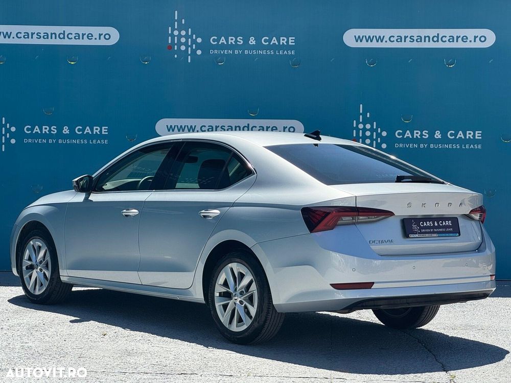 Skoda Octavia 2.0 TDI DSG Style - 4