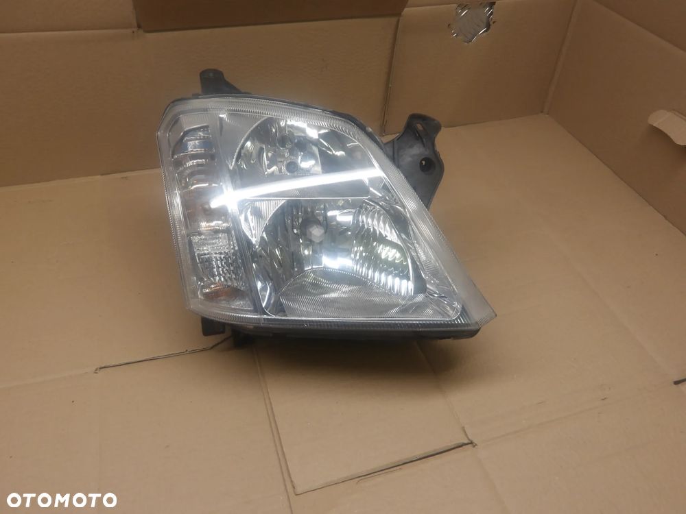 OPEL MERIVA A I LIFT 05-10 1.4B LAMPA PRAWA LEWA PRZÓD PRZEDNIA 93321053 93321052 - 7