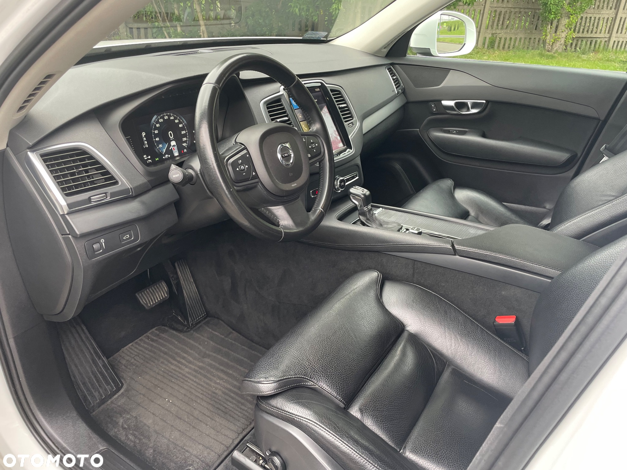 Volvo XC 90 B5 D AWD Geartronic Momentum - 9