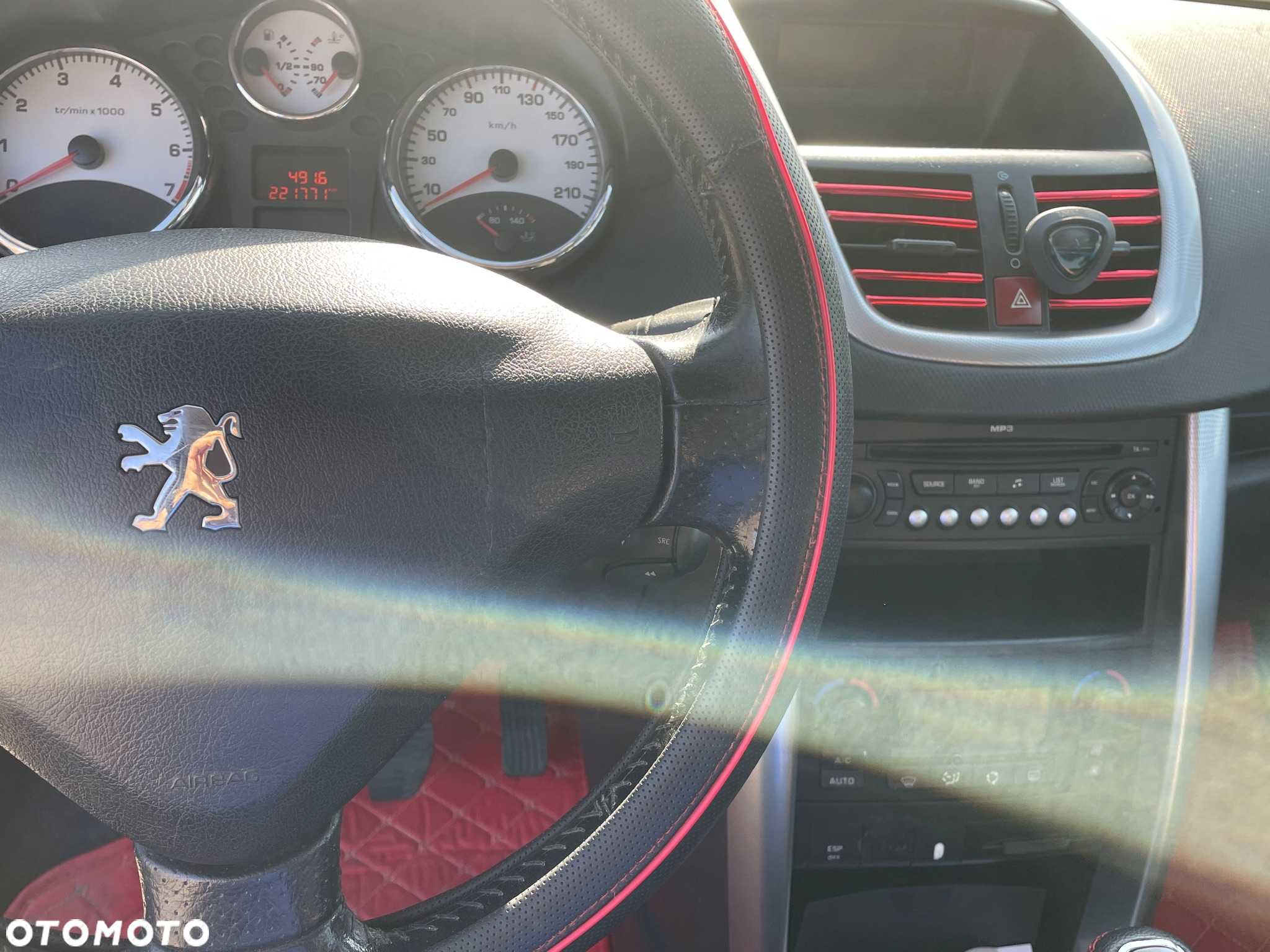 Peugeot 207 1.6 THP Platinum - 9