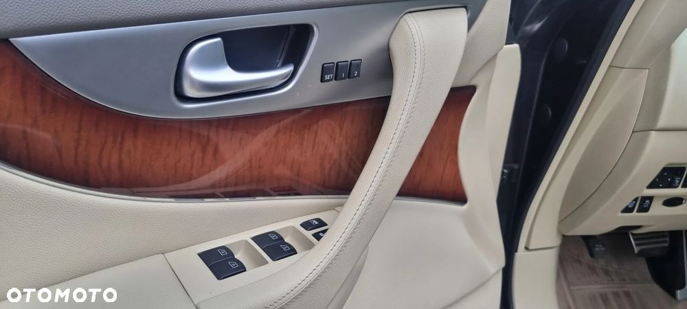 Infiniti FX FX30d S - 6