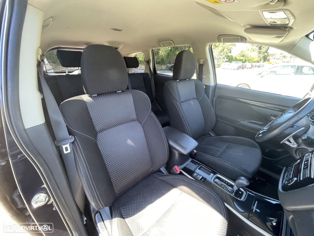 Mitsubishi Outlander 2.0 2WD CVT Active+ - 14