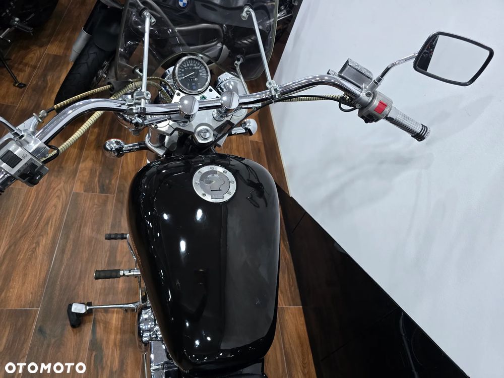 Suzuki Marauder - 12