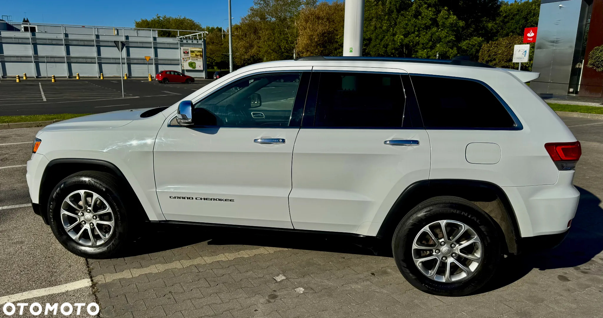 Jeep Grand Cherokee - 9