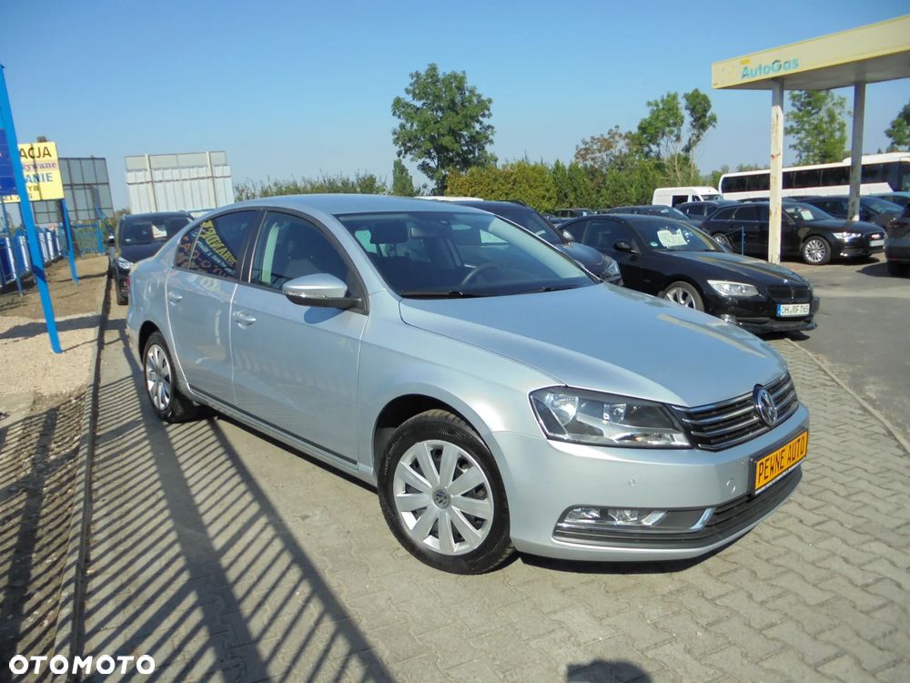 Volkswagen Passat 2.0 TDI Comfortline - 1
