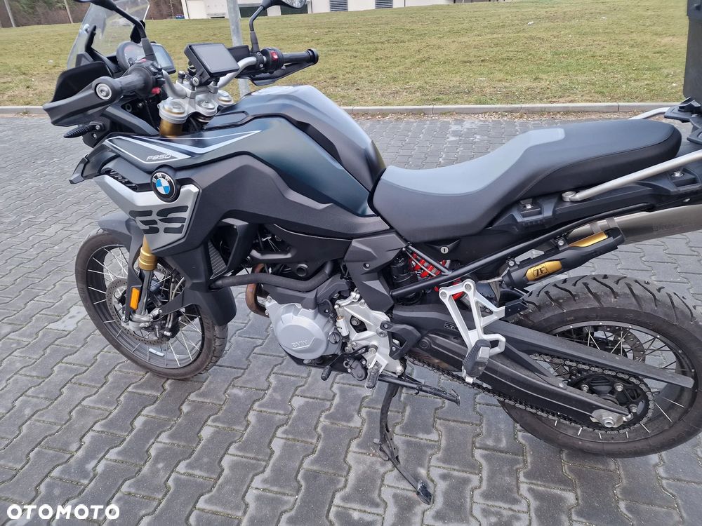BMW F - 10