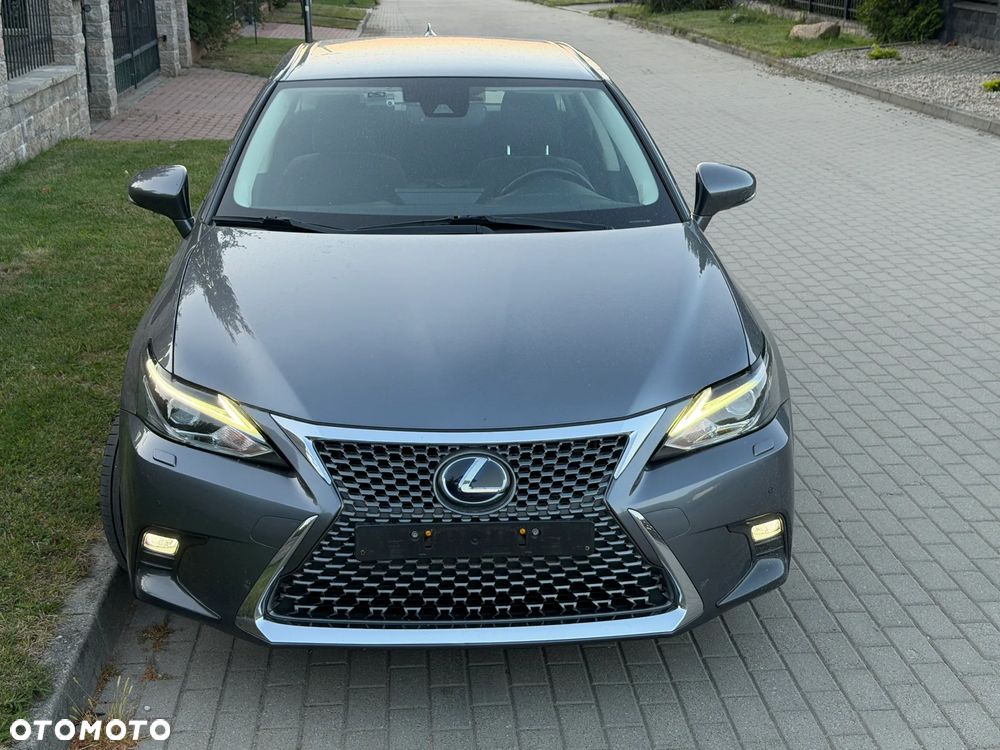 Lexus CT 200h Prestige - 28