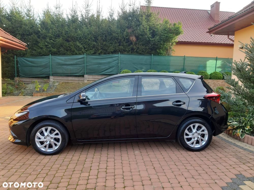 Toyota Auris - 9