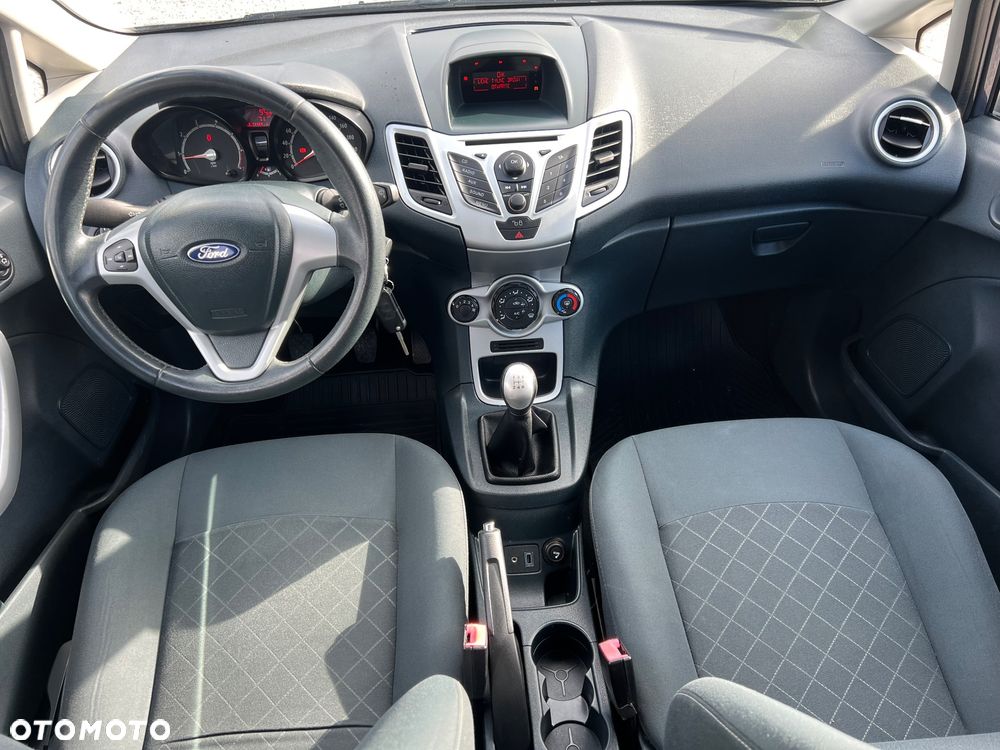 Ford Fiesta 1.25 Ambiente - 10