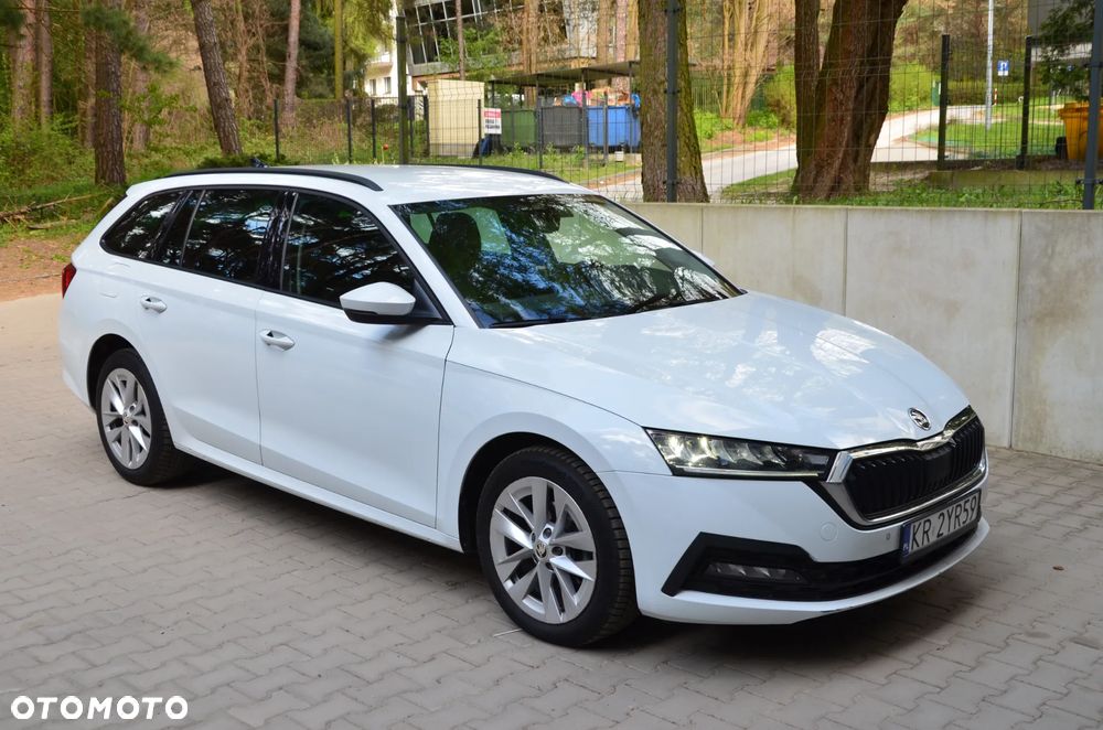 Skoda Octavia 2.0 TDI Ambition DSG - 2