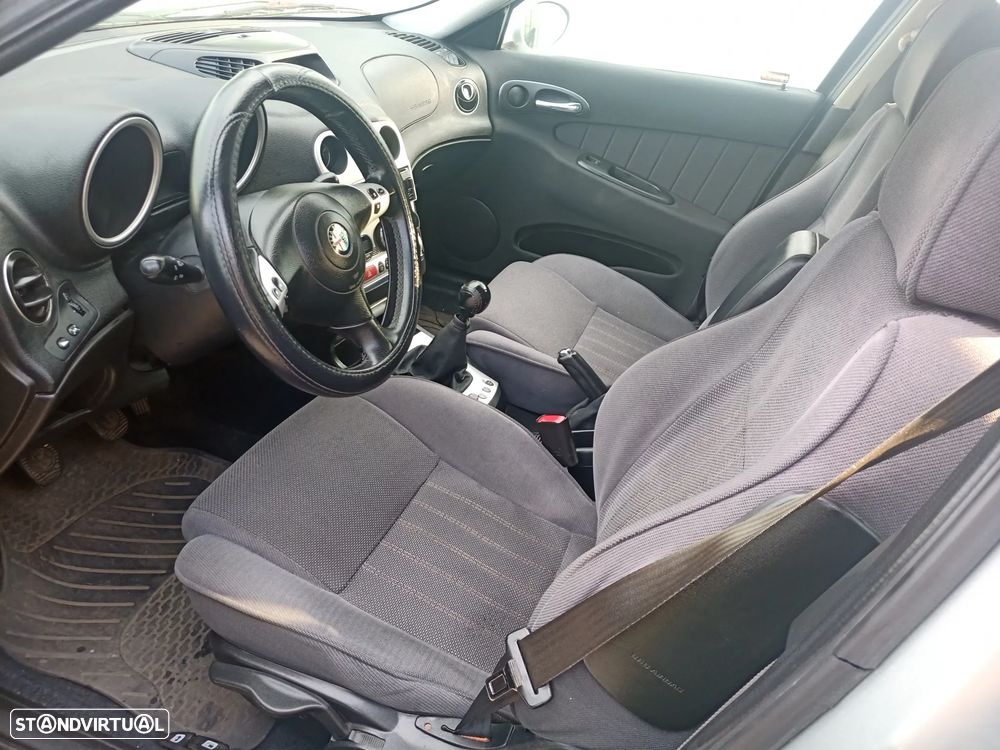 Alfa Romeo 156 Sportwagon 1.9 JTD Progression - 13