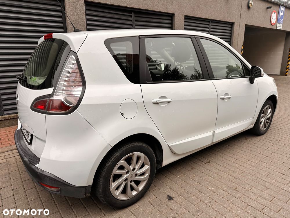 Renault Scenic 2012 photo 4