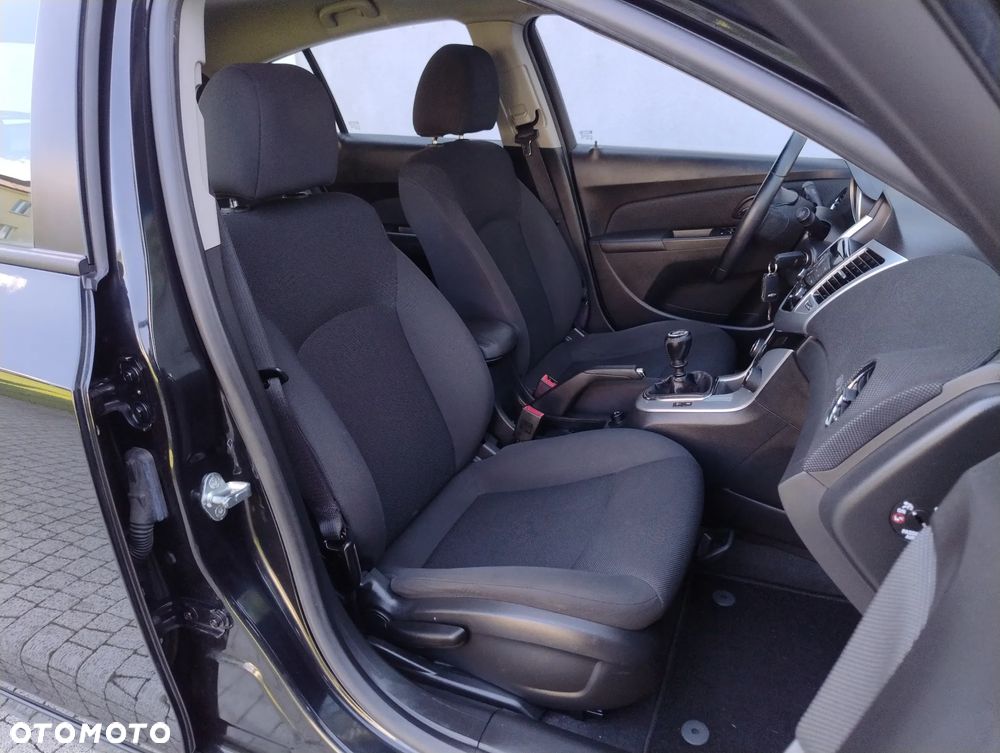 Chevrolet Cruze 1.7 D LT+ Premium - 11