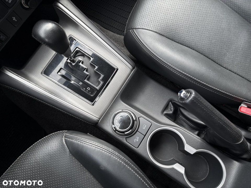 Mitsubishi L200 - 11