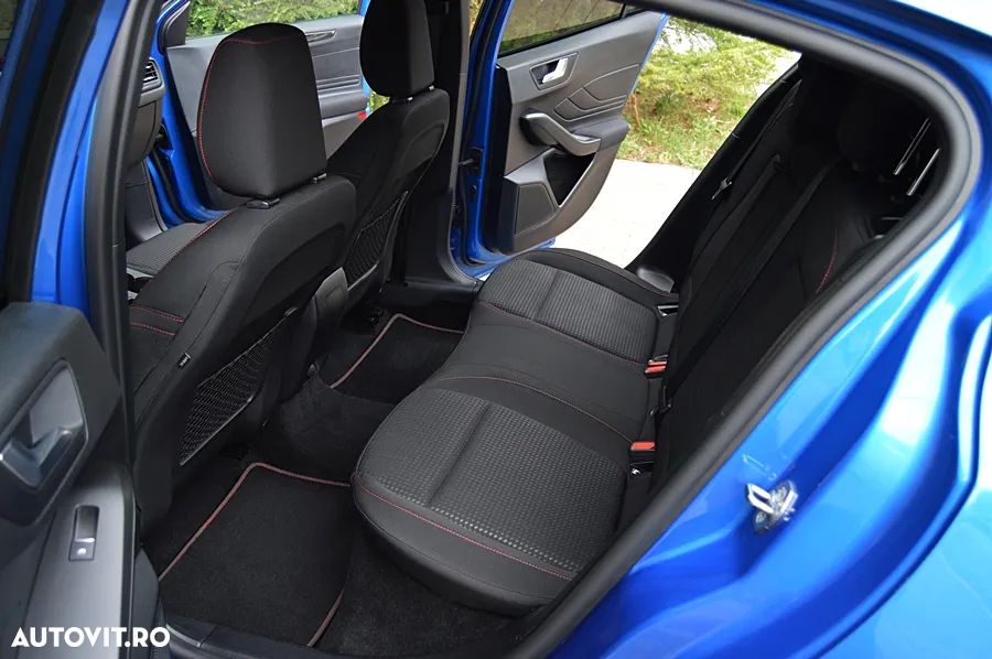 Ford Focus - 26