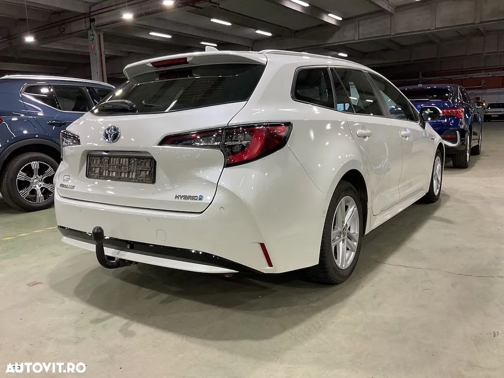 Toyota Corolla Sedan 1.8 HSD Dynamic Plus - 3