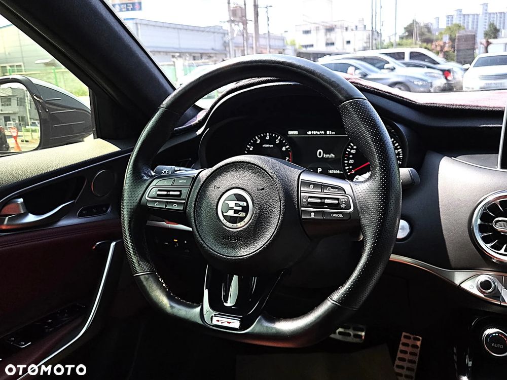 Kia Stinger 3.3 T-GDI V6 GT AWD - 9