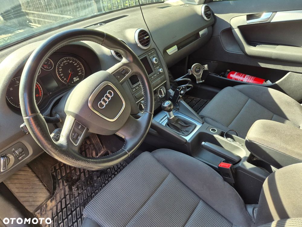 Audi A3 Sportback 2.0 TDI DPF S line Sportpaket (plus) - 5