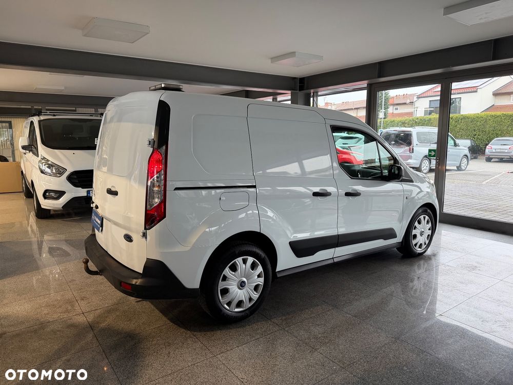 Ford Transit Connect - 16