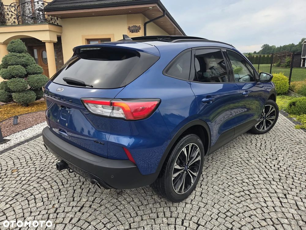 Ford Kuga 2.0 EcoBoost 4x4 Titanium - 32