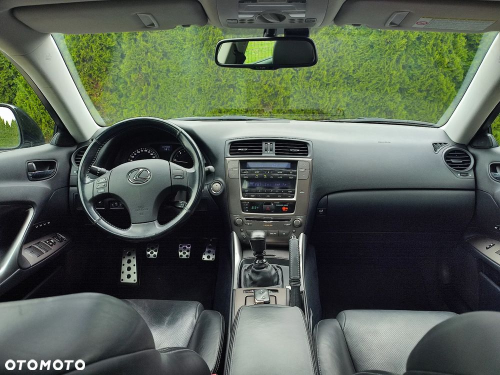 Lexus IS 220 D Comfort - 3