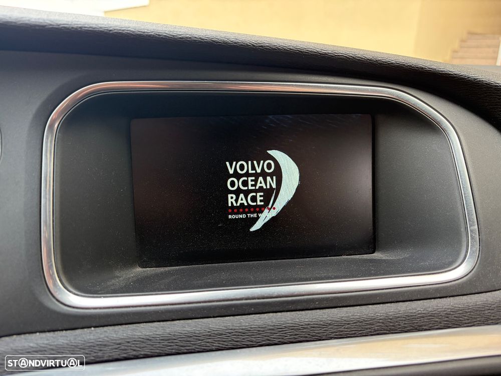 Volvo V40 D2 Ocean Race - 14